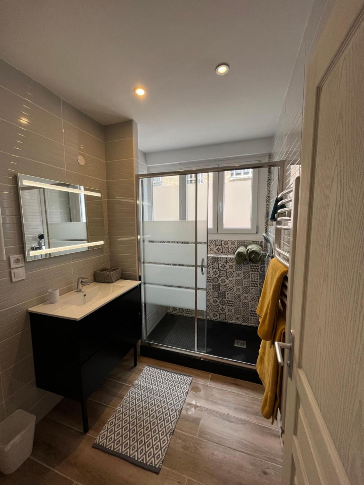 Grande Chambre Dans Loft A Deux Pas De La Plage Dunkirk Extérieur photo