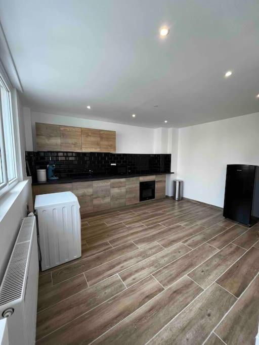 Grande Chambre Dans Loft A Deux Pas De La Plage Dunkirk Extérieur photo